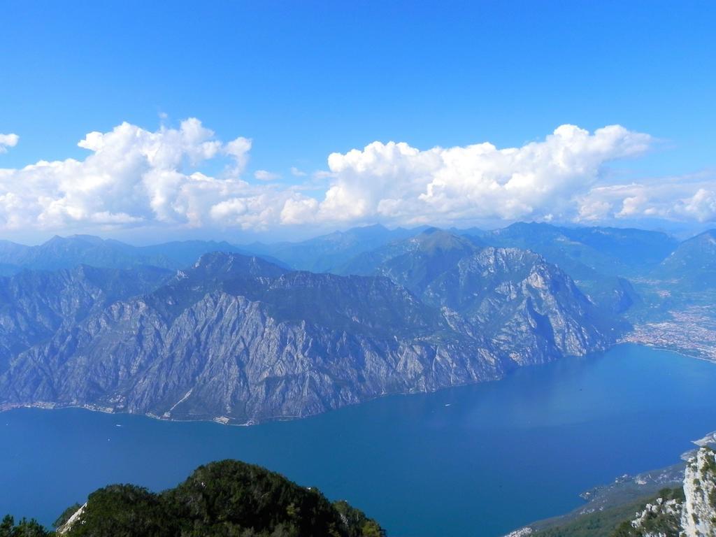 Rifugio Monte Baldo Hotel Avio Exterior photo
