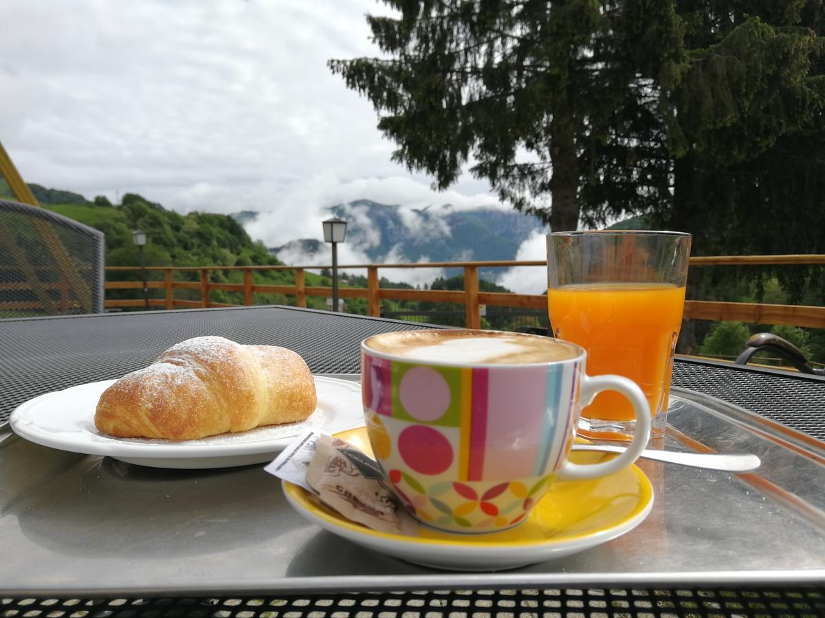 Rifugio Monte Baldo Hotel Avio Exterior photo